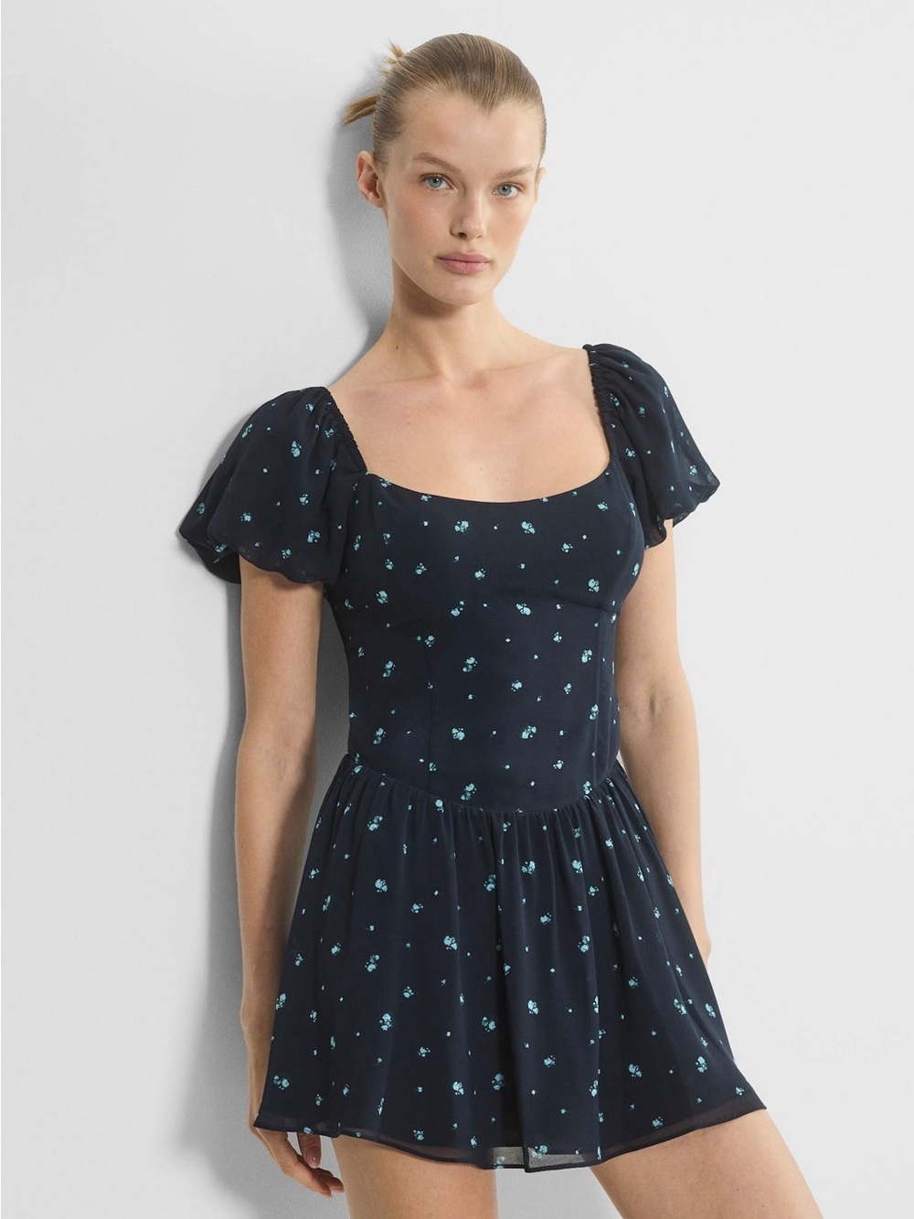 SUNDAY BEST Aritzia Gwen Navy Floral Square-Neck Mini Dress (128)